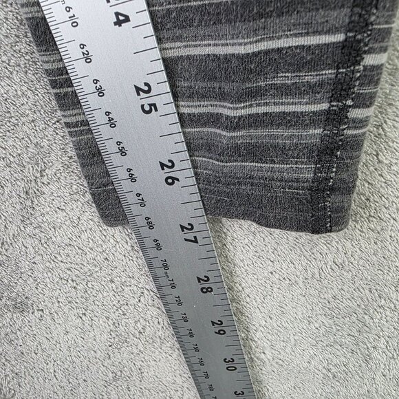 Womens Nike Dri-Fit Gray Striped Athletic Leggings Ankle Cotton Blend Size S - Picture 8 of 11